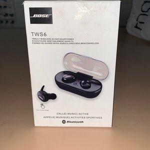 BOSE earphones